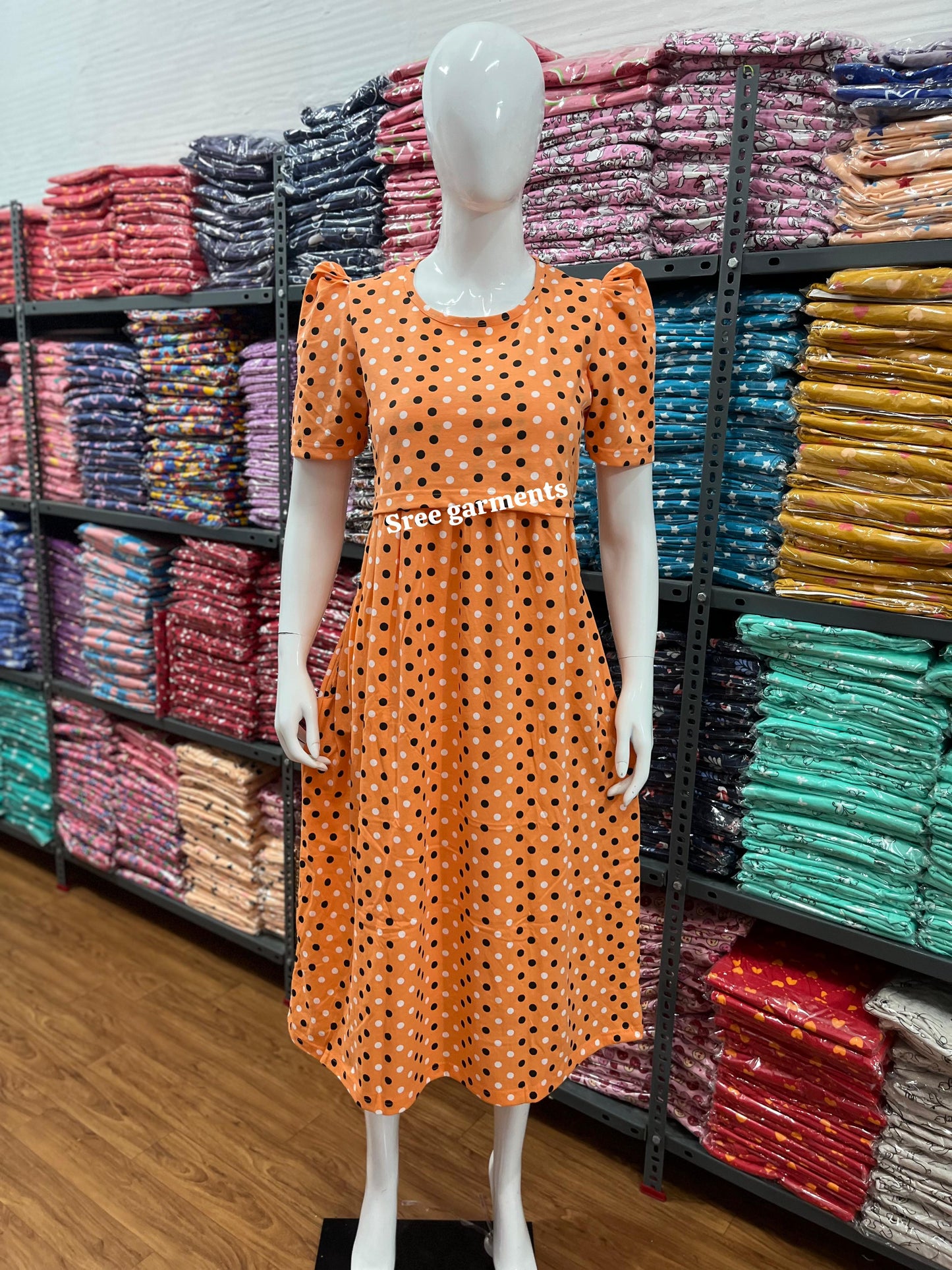 Zipless maternity and feeding wear - ankle length dot