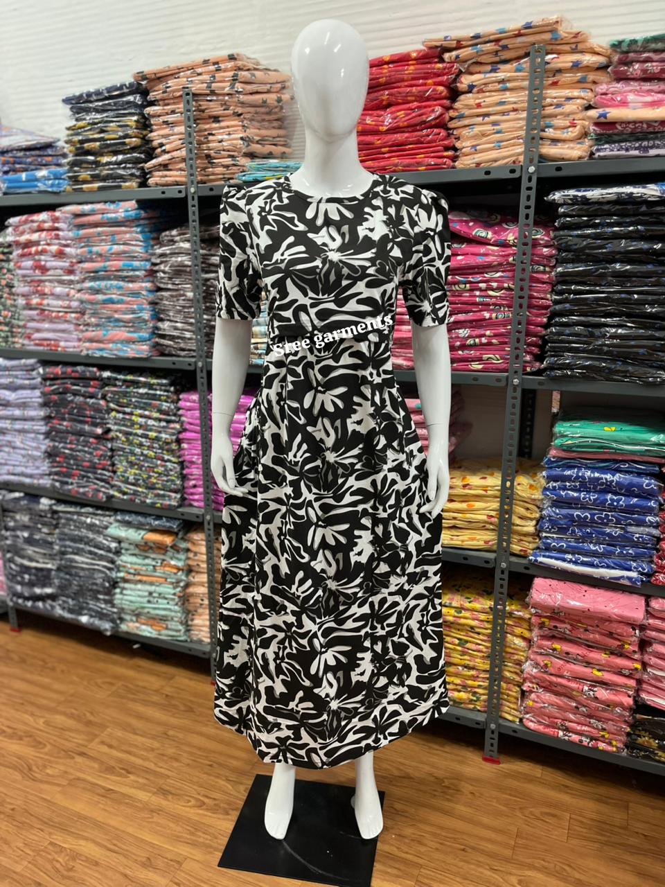 Zipless maternity and feeding wear - Full Length bw