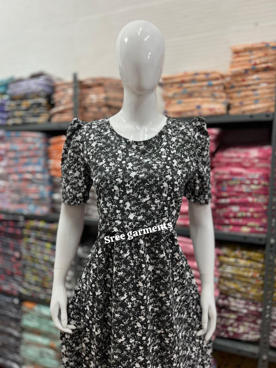 Zipless maternity and feeding wear - ankle length black