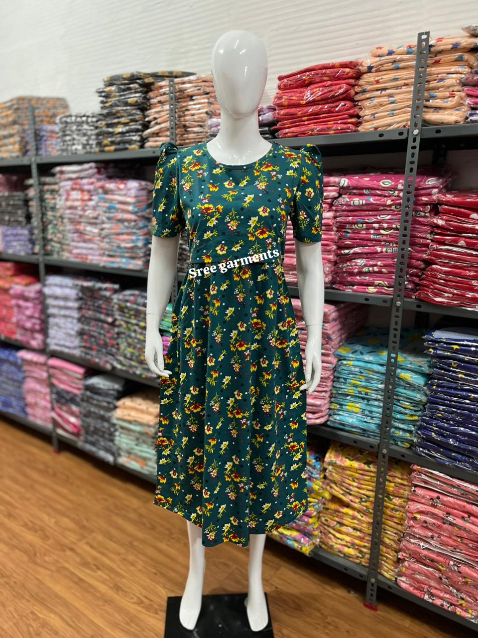 Zipless maternity and feeding wear - ankle length green flo