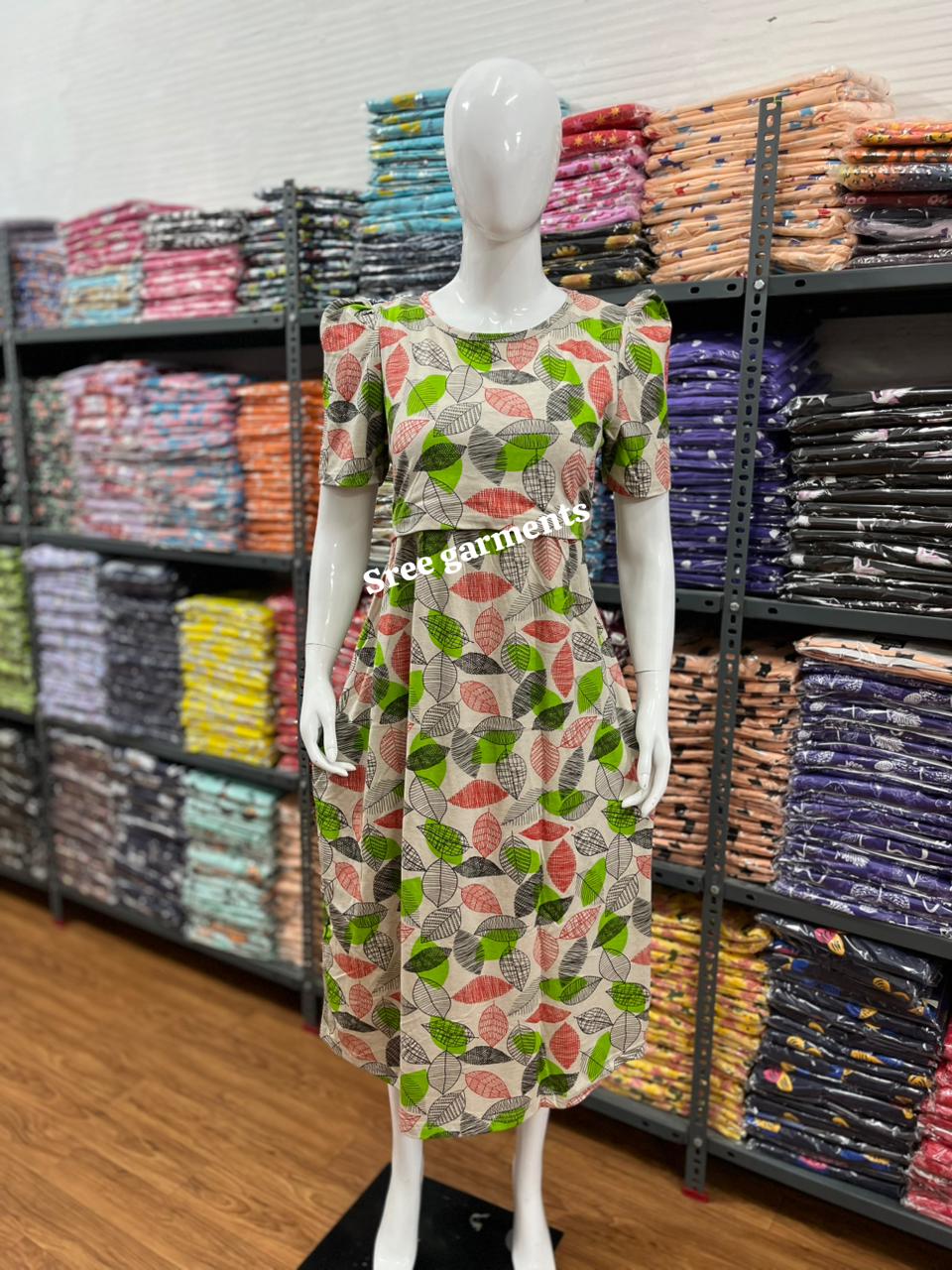 Zipless maternity and feeding wear - ankle length gg leaf