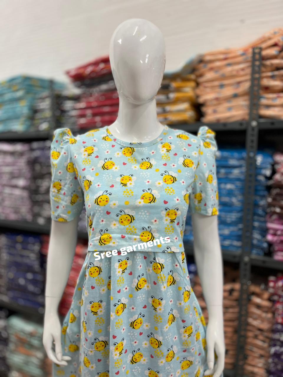 Zipless maternity and feeding wear - Full Length bee