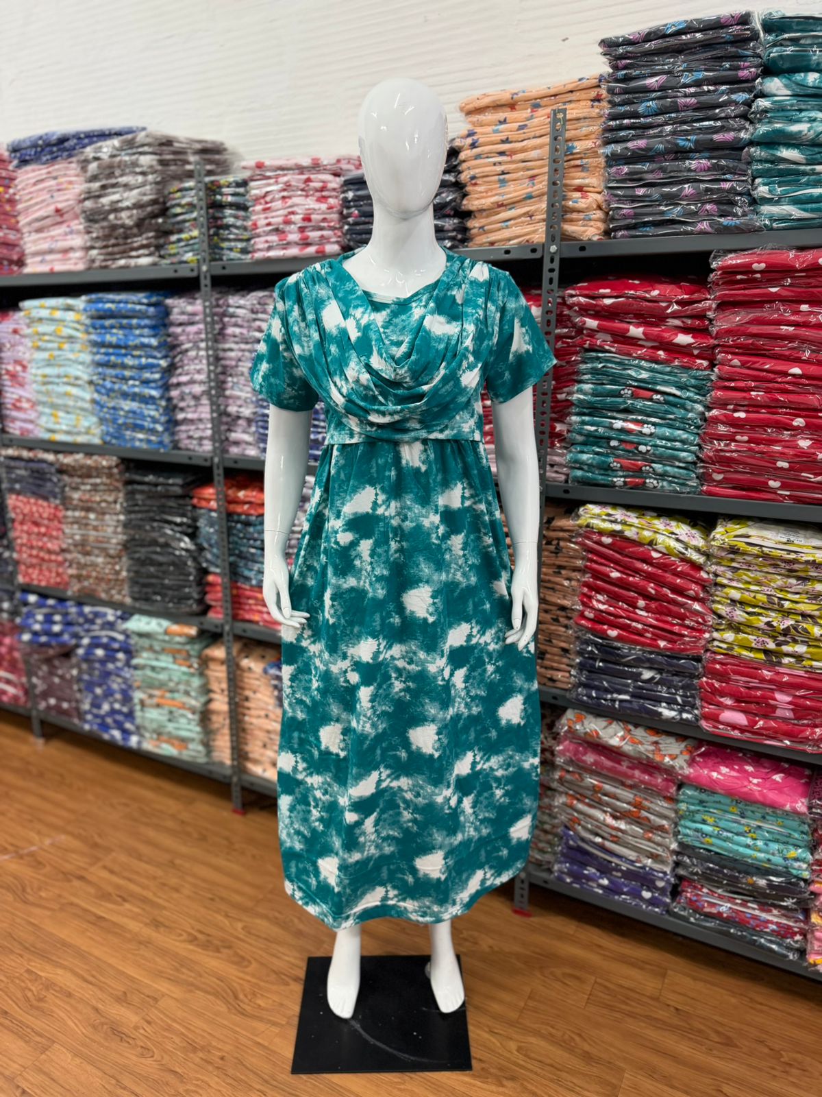 Shawl Type Zipless Maternity Wear Full Length g dye
