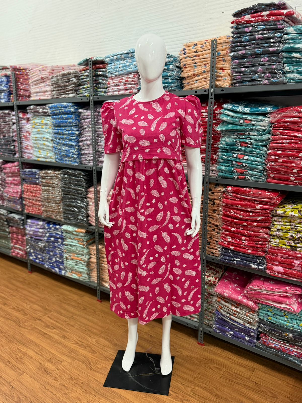 Zipless maternity and feeding wear - ankle length wleaf