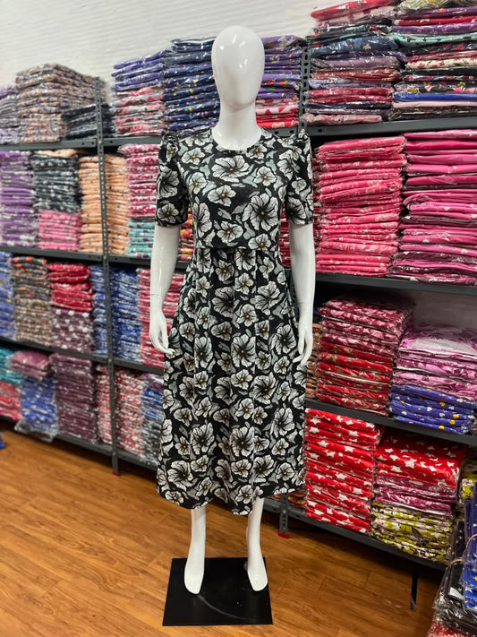 Zipless maternity and feeding wear - ankle length black flow