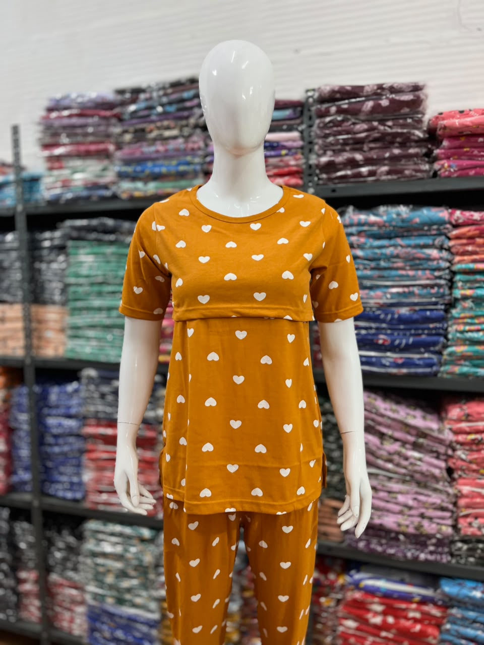 Feeding Co-Ord set @ 399/- Only t shirt